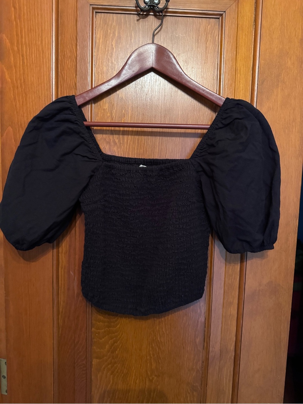 Abercrombie & Fitch Black Puff Sleeve Smocked Crop Top